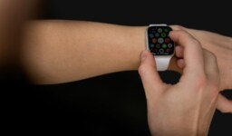 Comparing Battery Life: Apple Watch Series 8 vs. Apple Watch Ultra