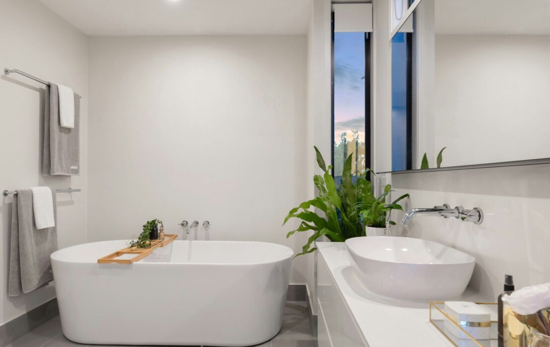 Creating a Relaxing Bathroom Environment with the Right Home Products