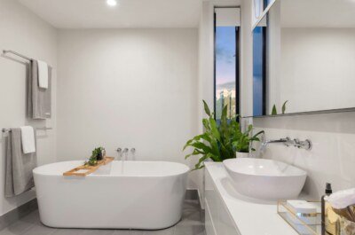 Creating a Relaxing Bathroom Environment with the Right Home Products