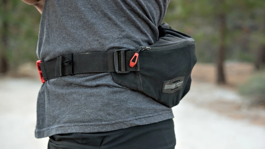 mountain bike hip pack - the rapid pack is among the lightest in the test, you'll barely...