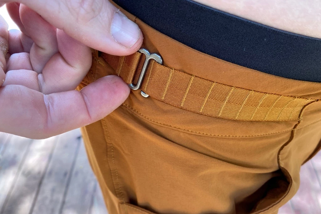 mountain bike shorts - external waist adjustments, like these on the patagonia dirt craft...