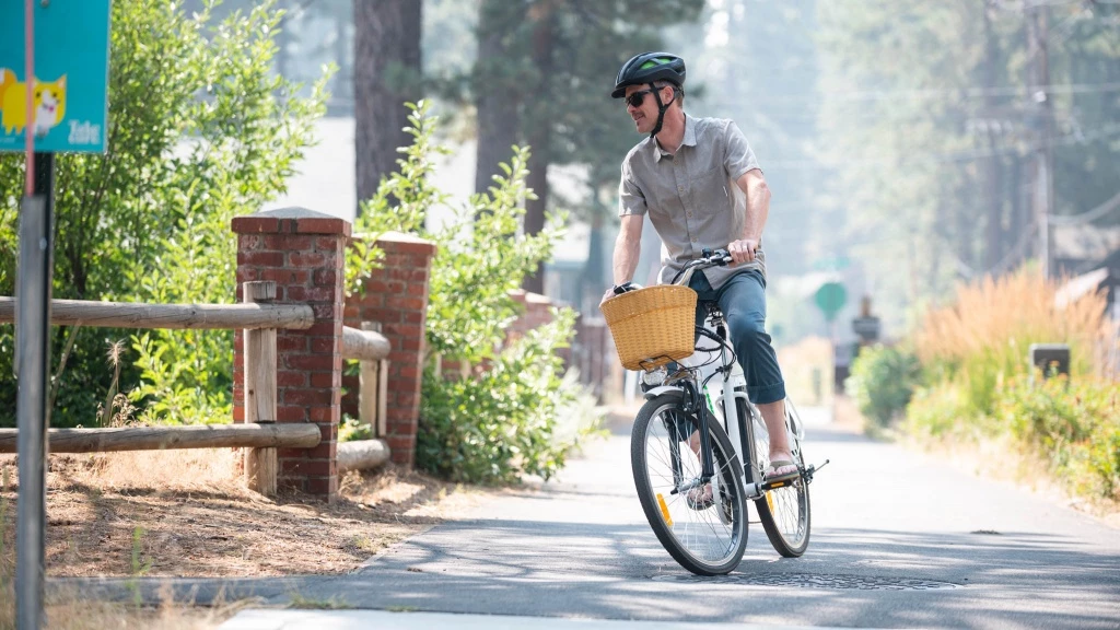 budget electric bike - the nakto camel is a budget offering that is still quite enjoyable...