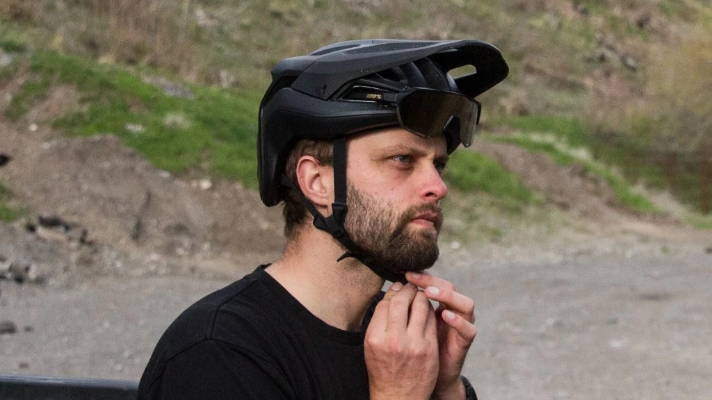 mountain bike helmet - the well-designed straps on the new ambush 2 hold them flat and...