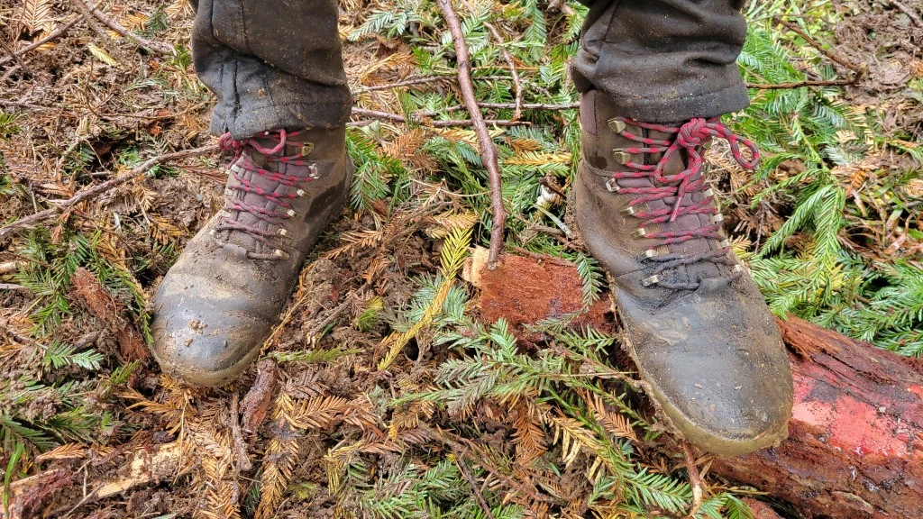 barefoot shoes - the vivobarefoot tracker ii fg held up to the toughest of work...