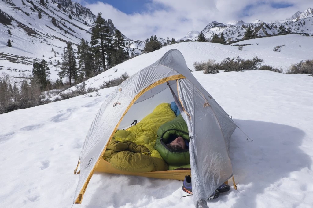 sleeping bag cold weather - purchasing a lightweight bag is an easy way to lighten the load on...