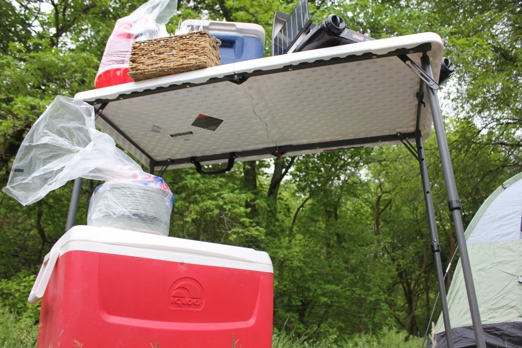 camping table - the lifetime's steel frame and legs don't get in the way of knees...