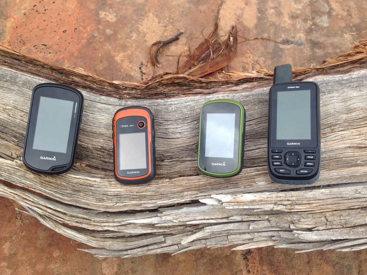 Best Handheld GPS Review (The Oregon 700, eTrex 20x, eTrex Touch 35, and the GPSMAP 66st)