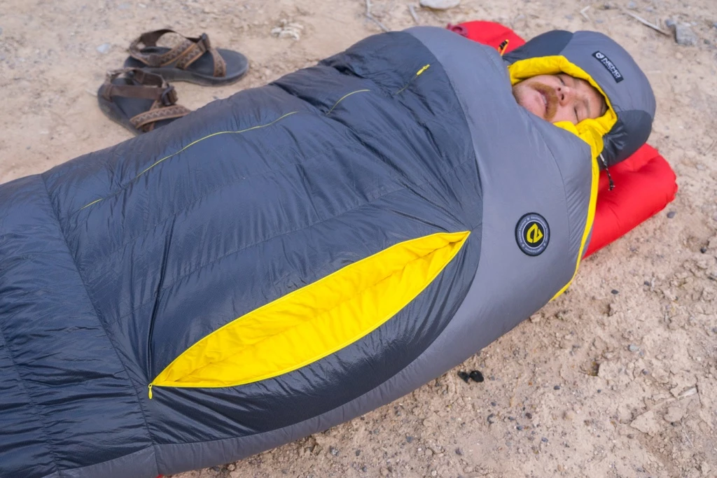 sleeping bag cold weather - thermogills make this bag a tad cooler, but we weren't too keen to...